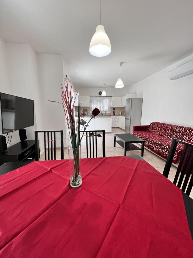 Pafia Sunbeach Townhouse Paphos Kültér fotó